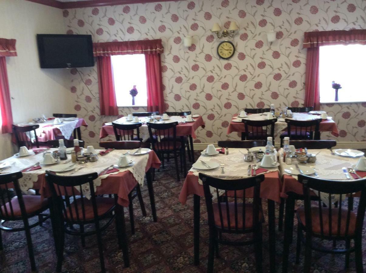 Lynton Hotel - Blackpool — Photos 2